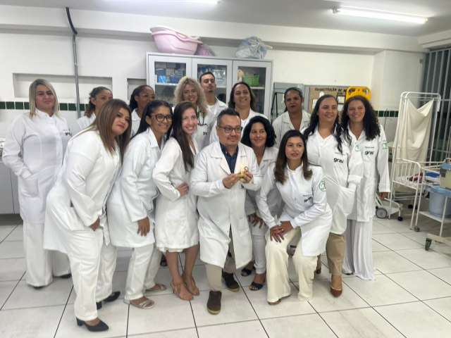 Grau