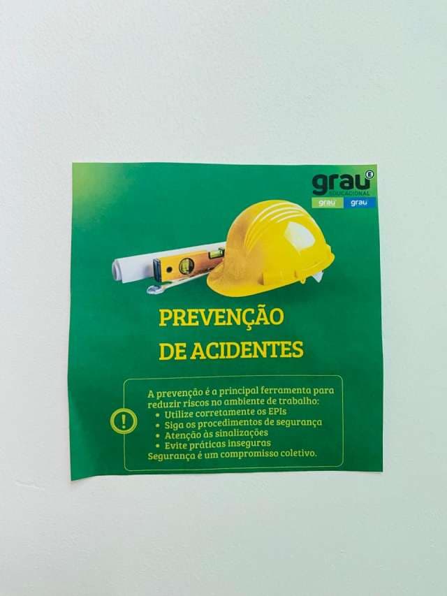 Grau