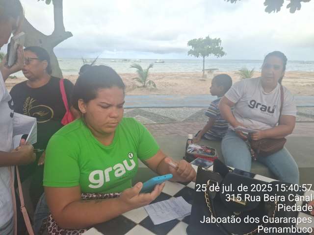 Grau