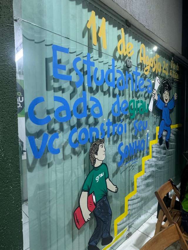 Grau