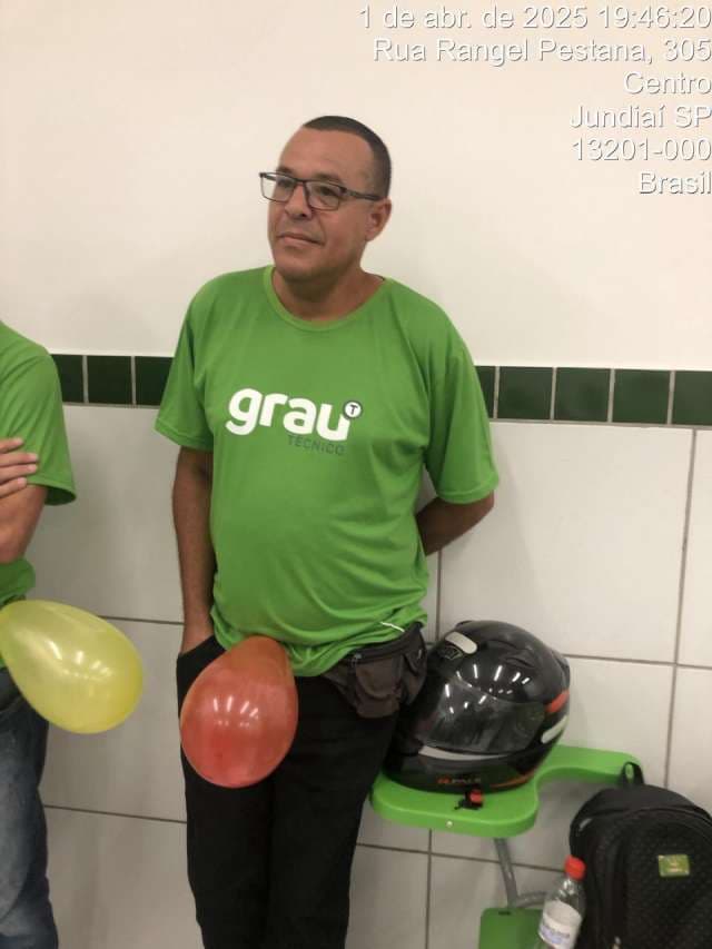 Grau