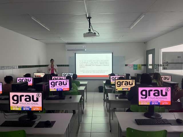 Grau