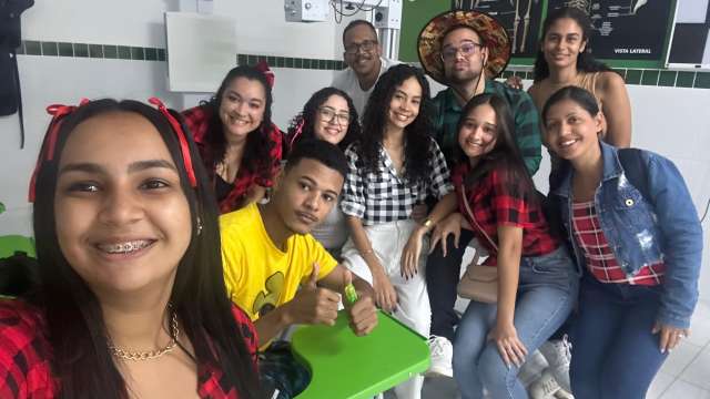 Grau