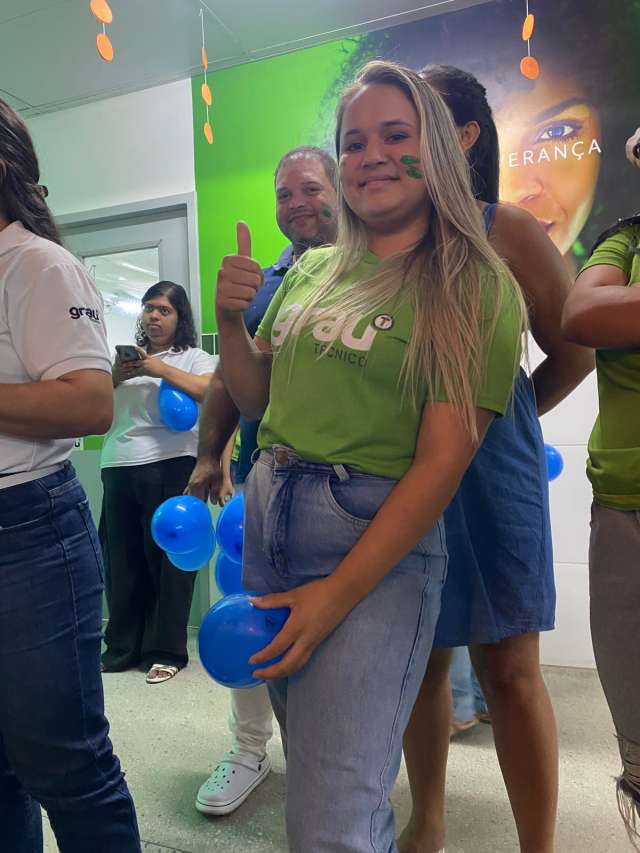 Grau
