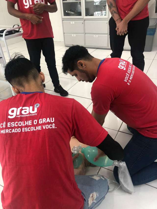 Grau