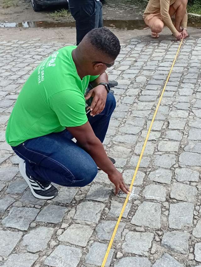 Grau