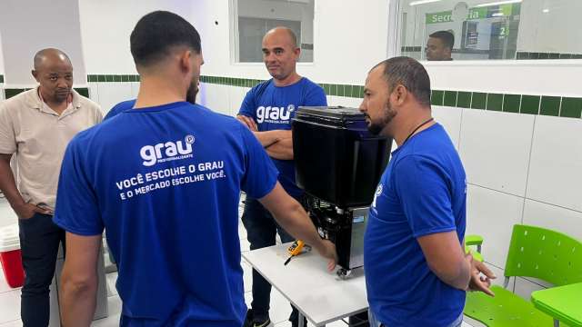 Grau