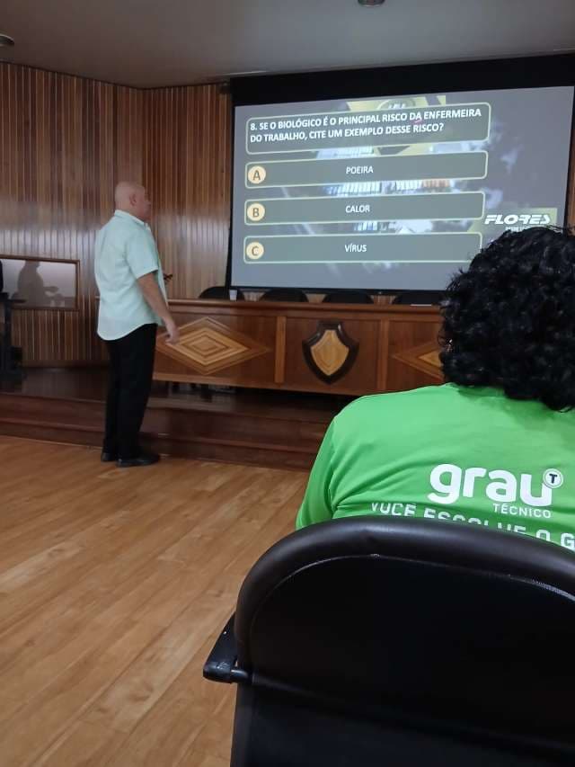 Grau