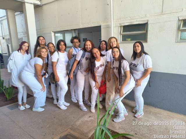 Grau
