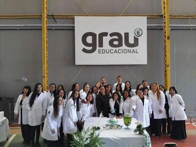 Grau