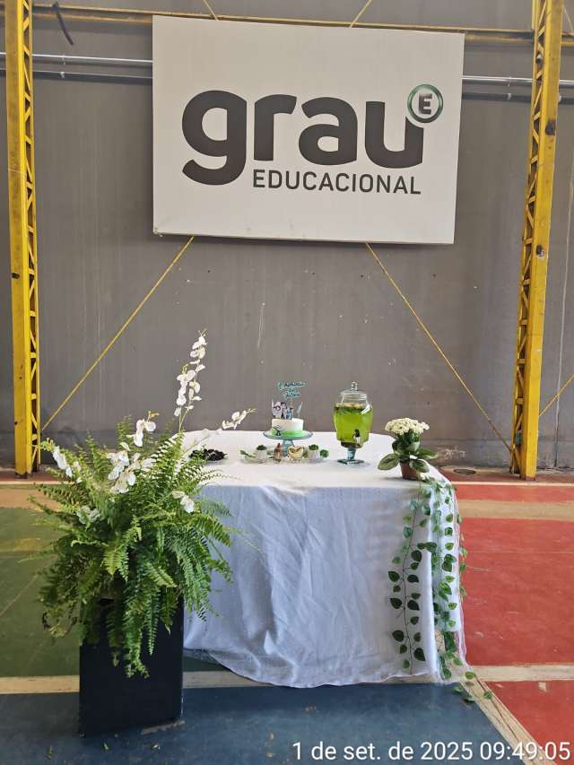 Grau