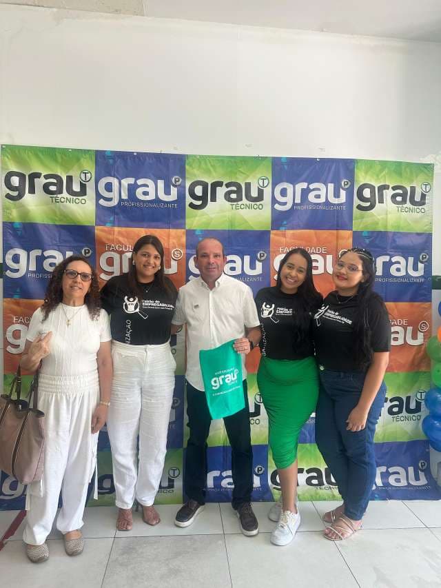 Grau