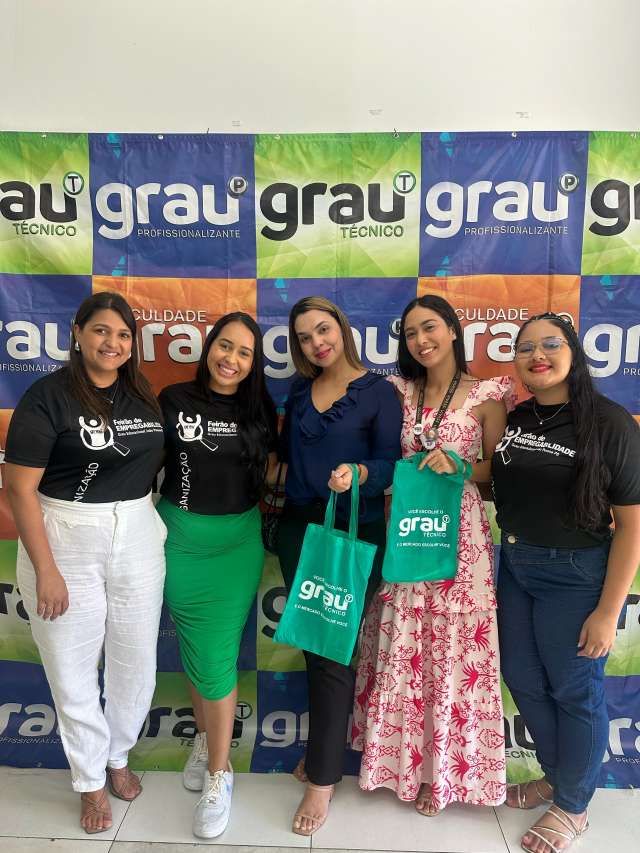 Grau