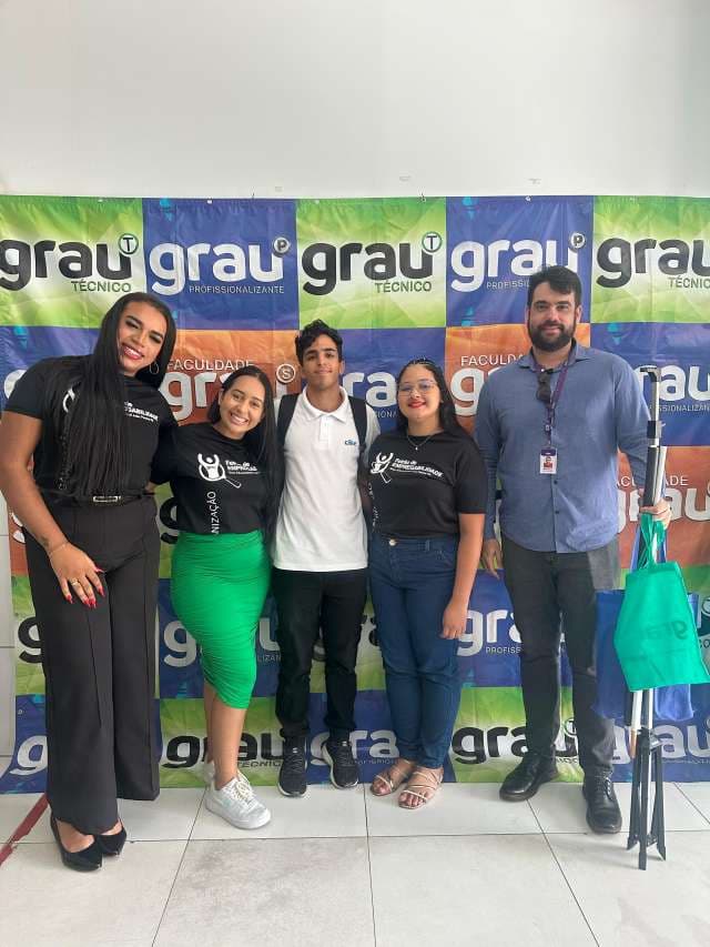 Grau