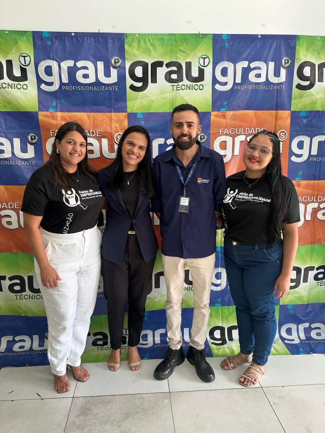 Grau