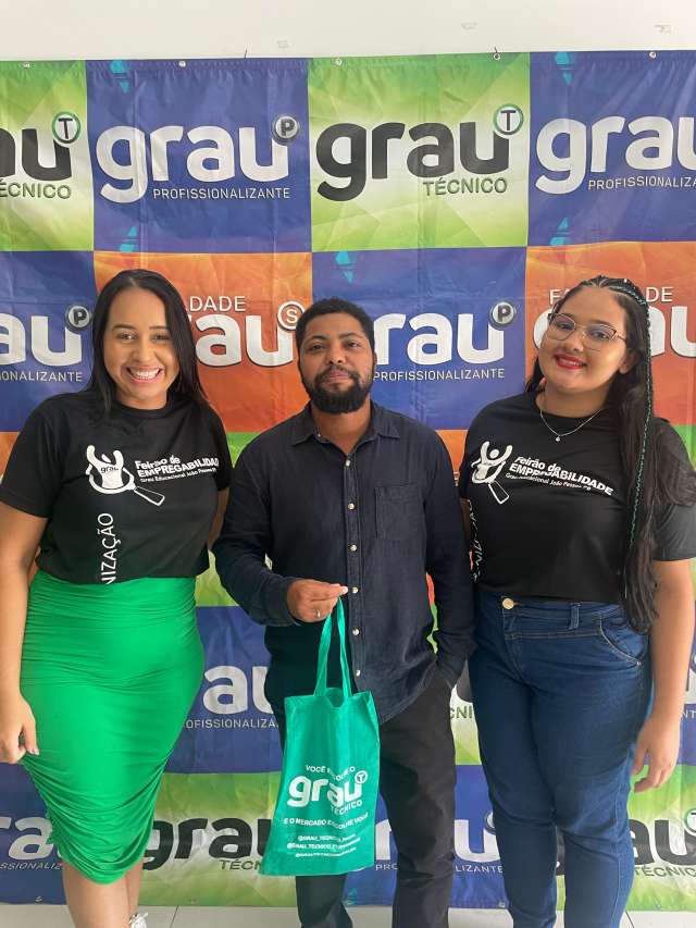 Grau