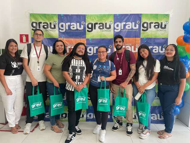 Grau