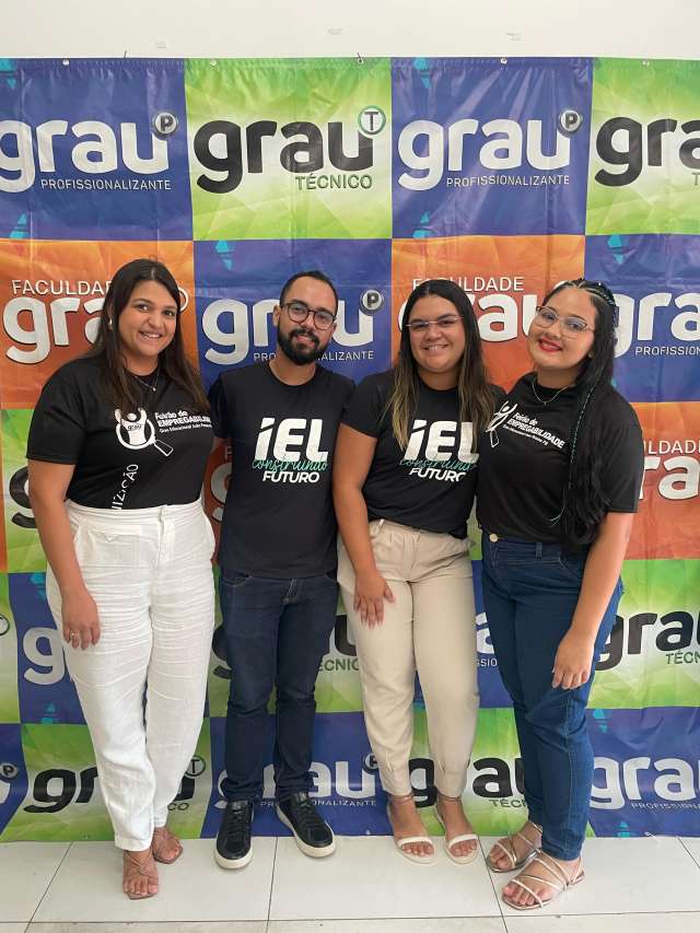 Grau