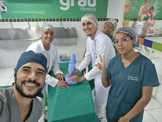 Grau