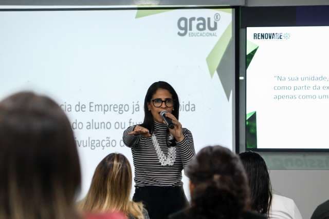 Grau