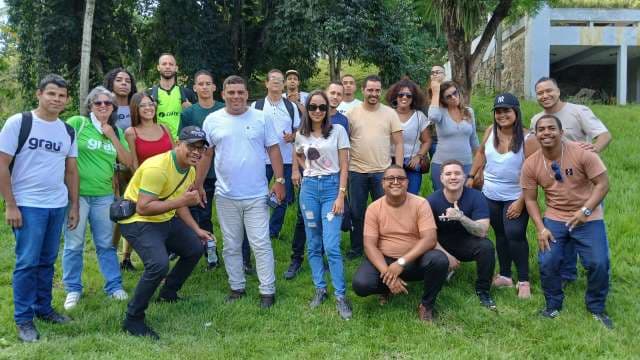 Grau