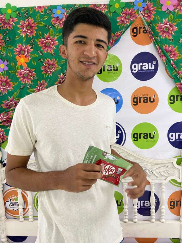 Grau