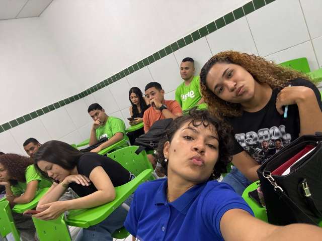 Grau
