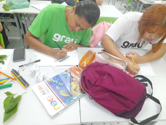 Grau