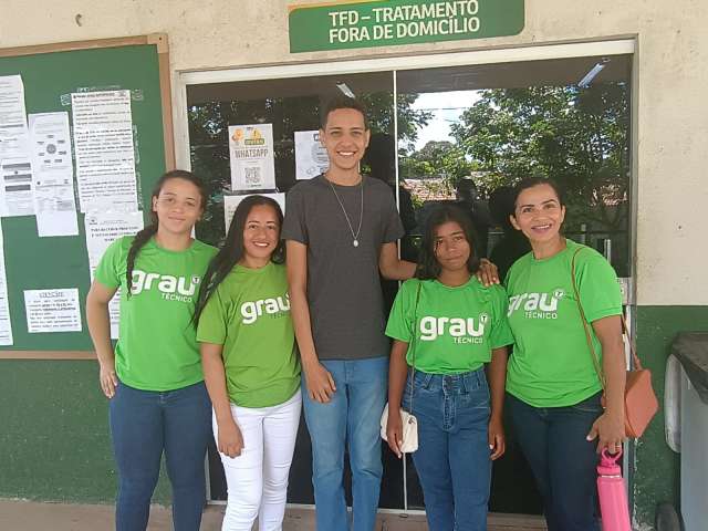 Grau