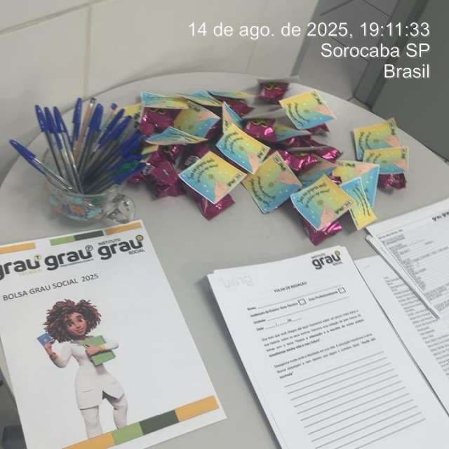 Grau