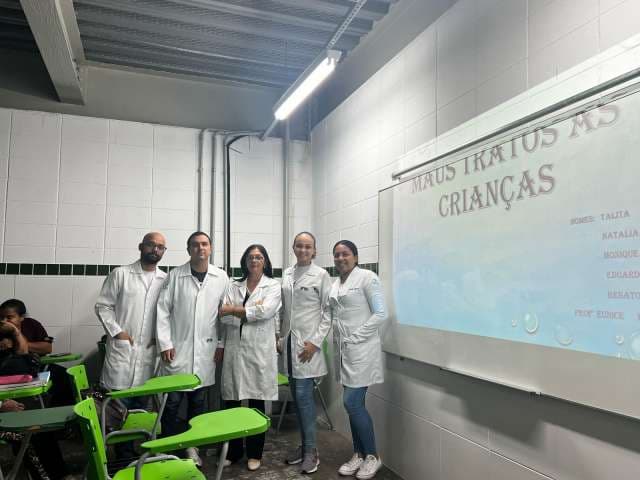 Grau