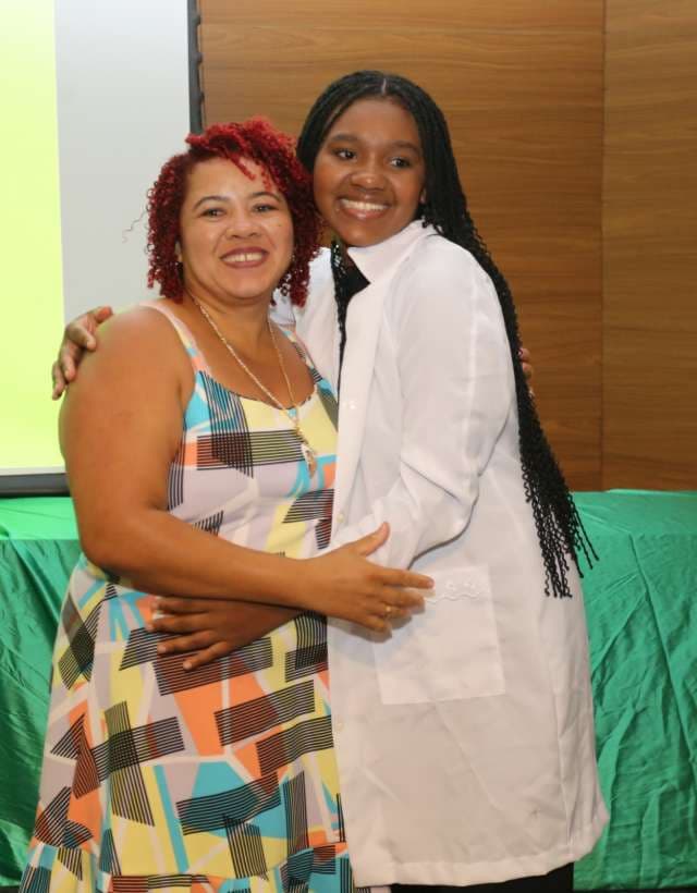 Grau