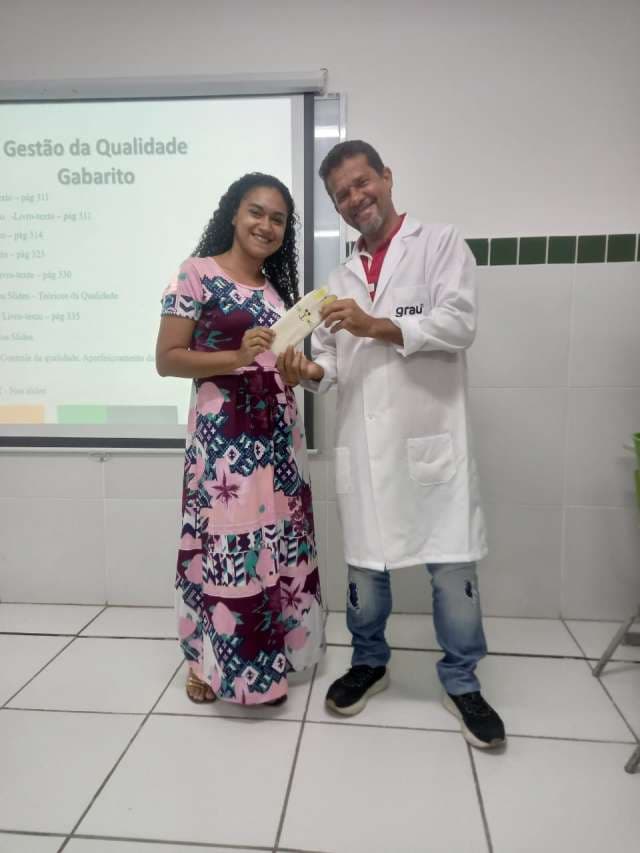Grau
