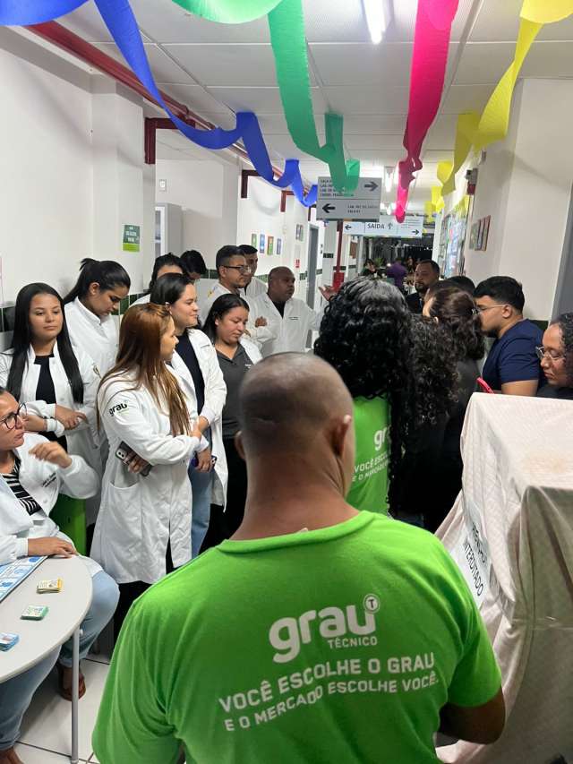 Grau
