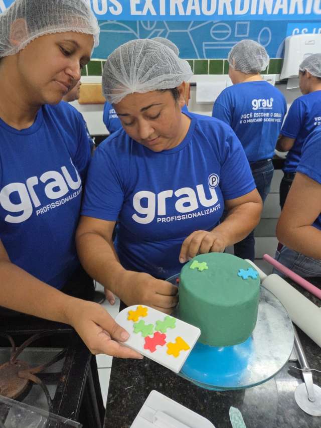 Grau