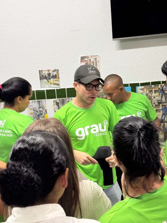 Grau