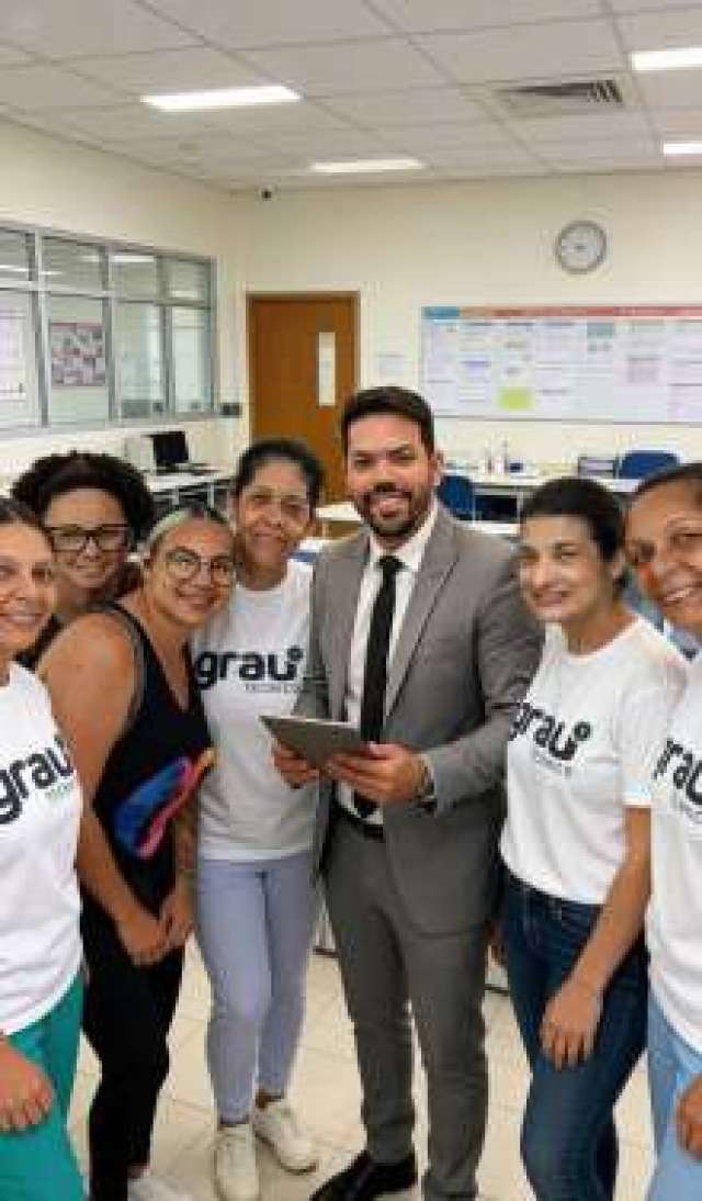 Grau