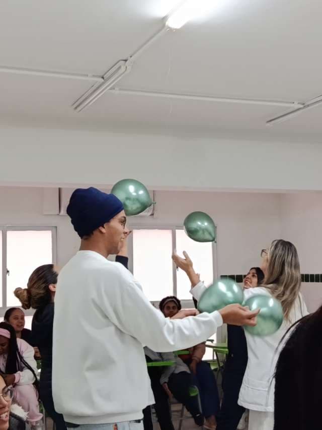 Grau