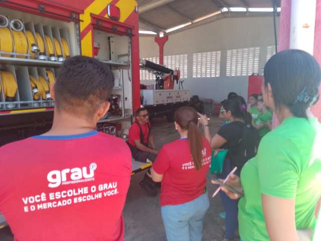 Grau