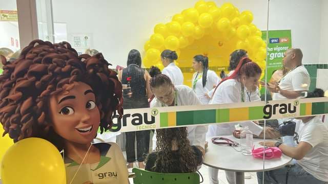 Grau