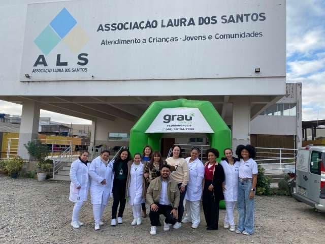 Grau