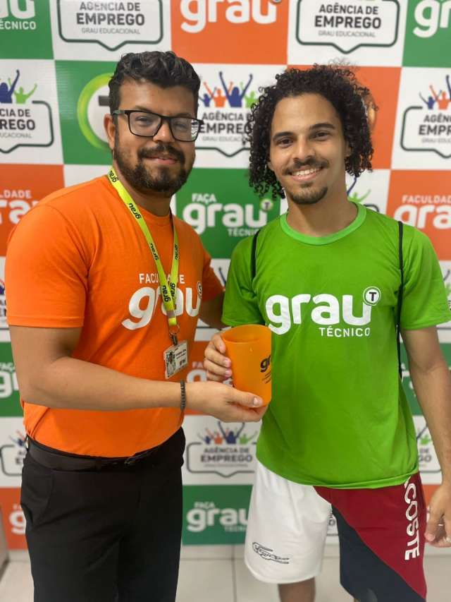 Grau