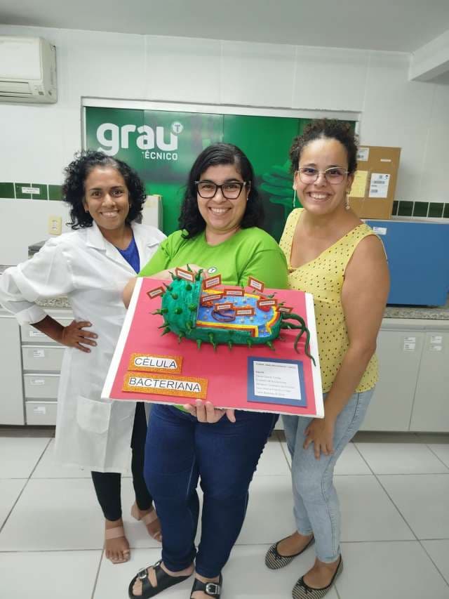 Grau