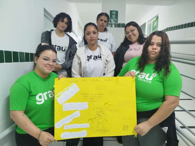 Grau