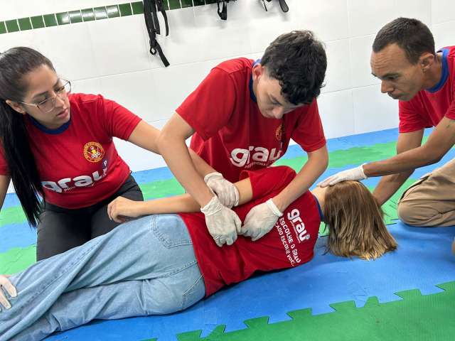 Grau Técnico | Notícias - Aula bombeiro civil