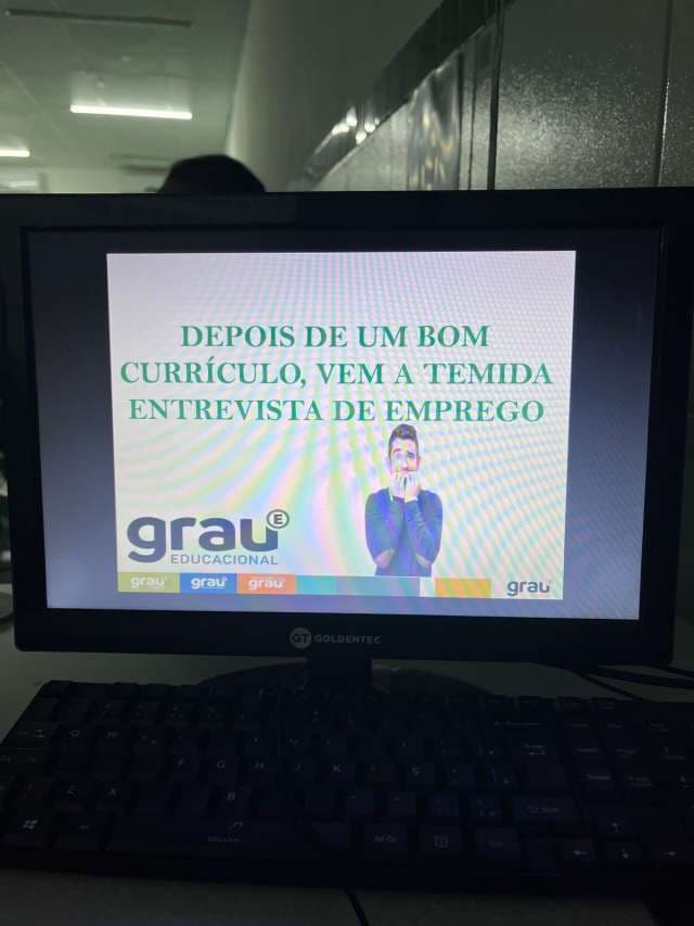 Grau