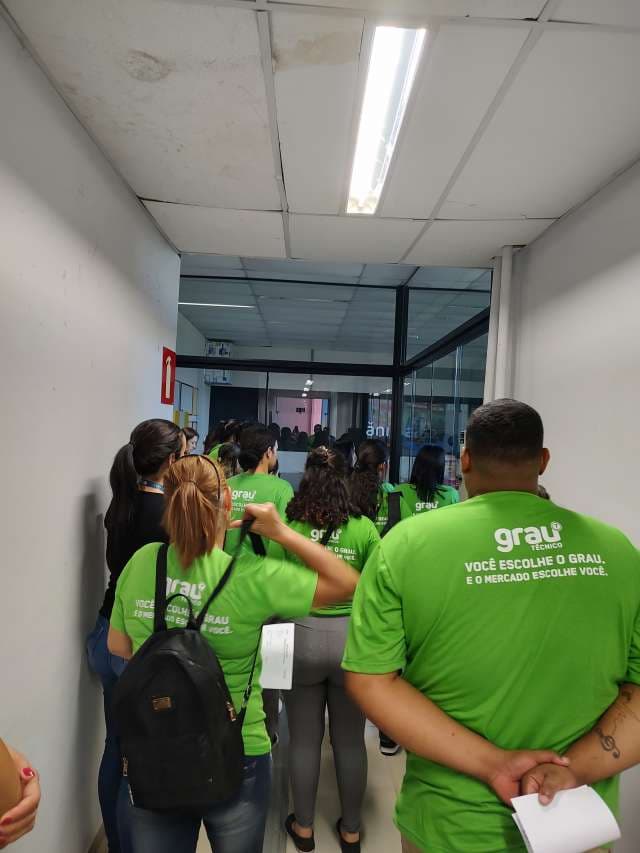 Grau