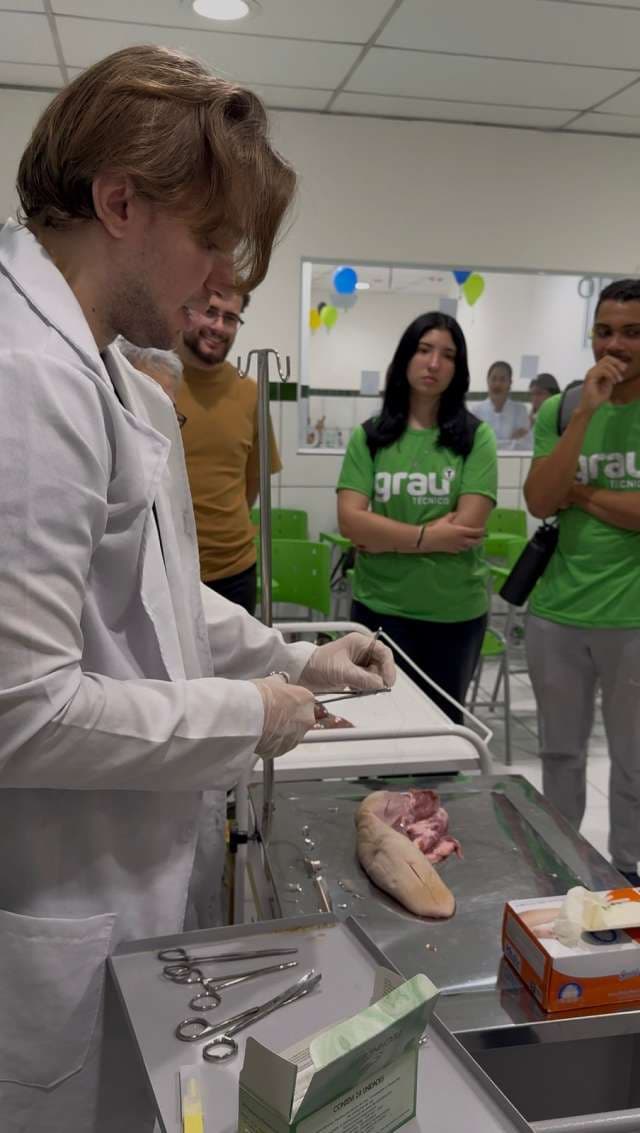 Grau