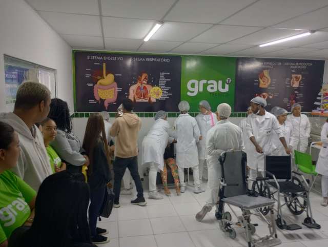 Grau