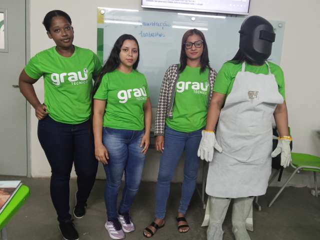 Grau